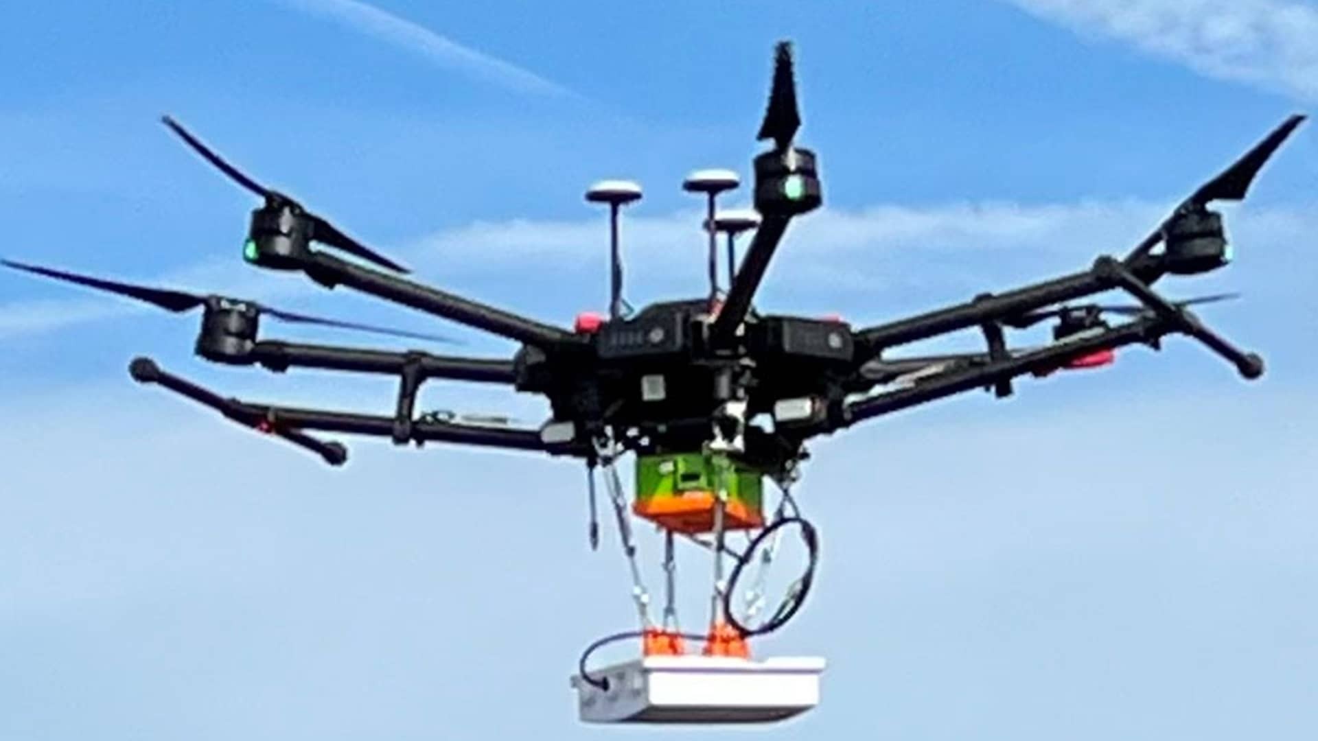 Technologie RFID : une révolution dans l’inspection des poteaux électriques par drones