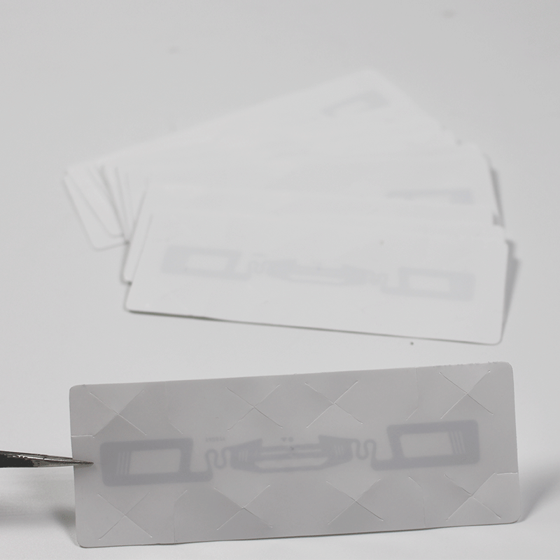 Étiquette de pare-brise RFID UHF 860~960 MHz