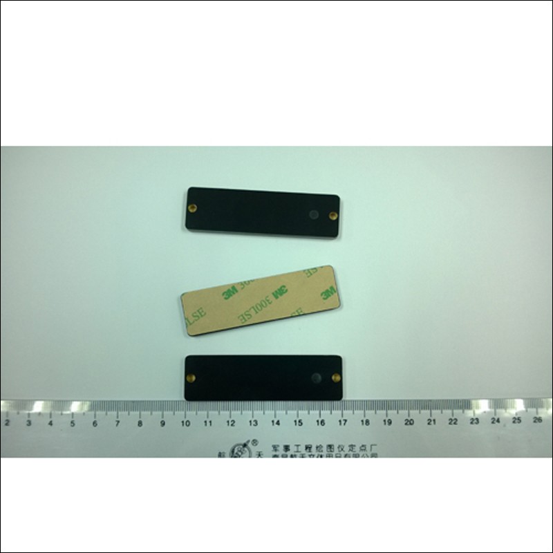 Étiquette métallique UHF FR-4 70*20 mm