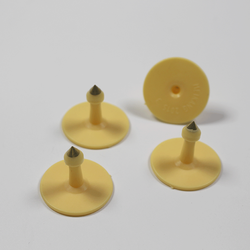 Étiquettes auriculaires RFID UHF UHF ISO18000-6c Gen2 pour animaux