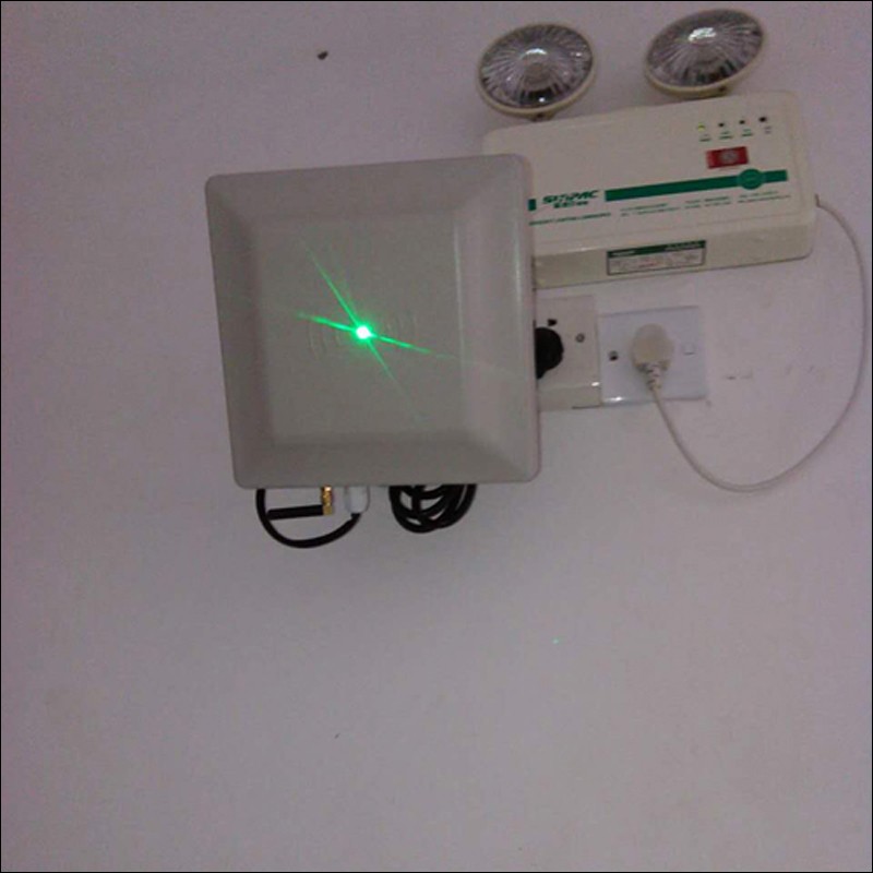 Lecteur RFID UHF Wi-Fi moyenne portée 902-928 MHz R2000 Impinj (0-6 m)