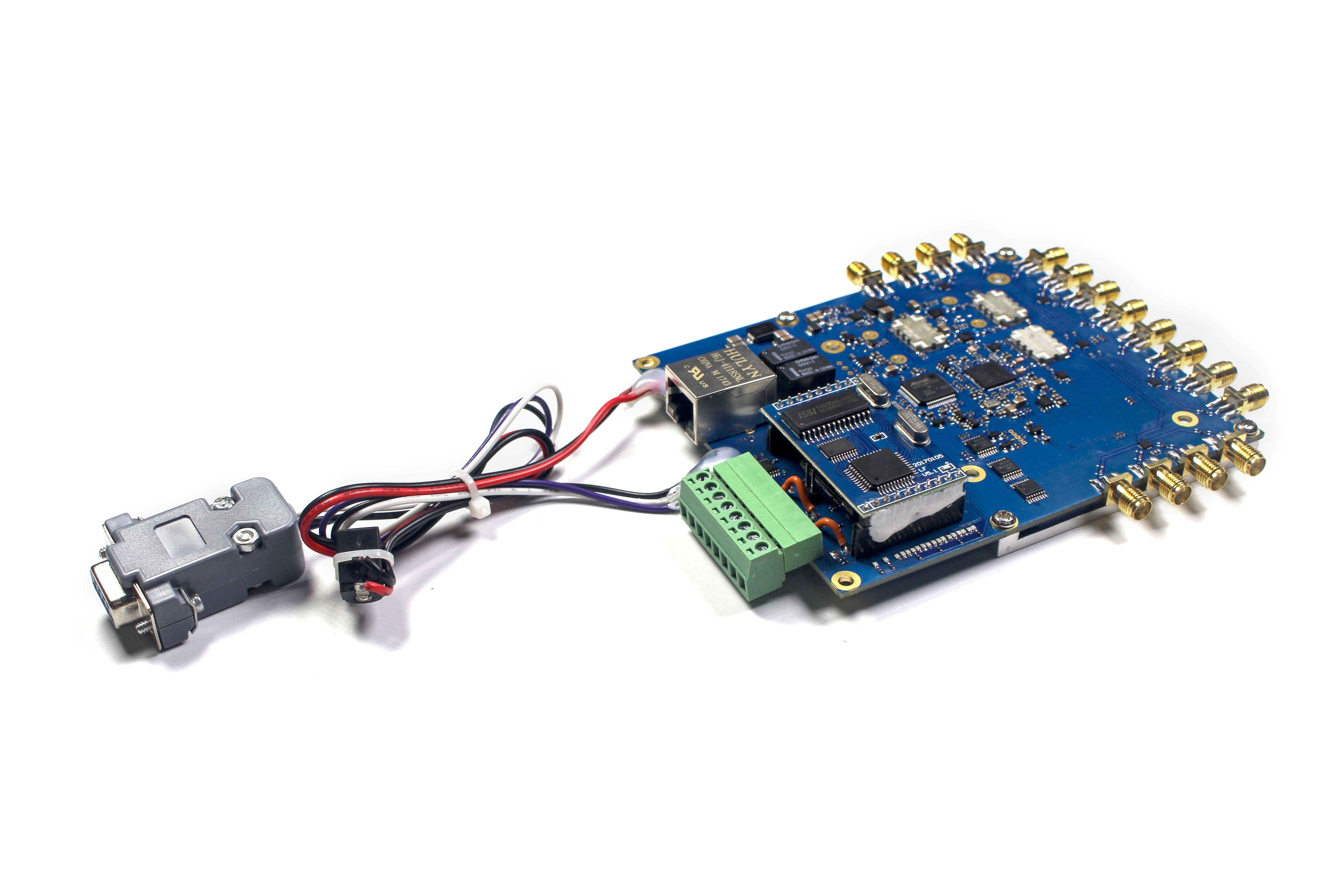 Module RFID UHF R2000 à 16 ports RS232 et TCP/IP