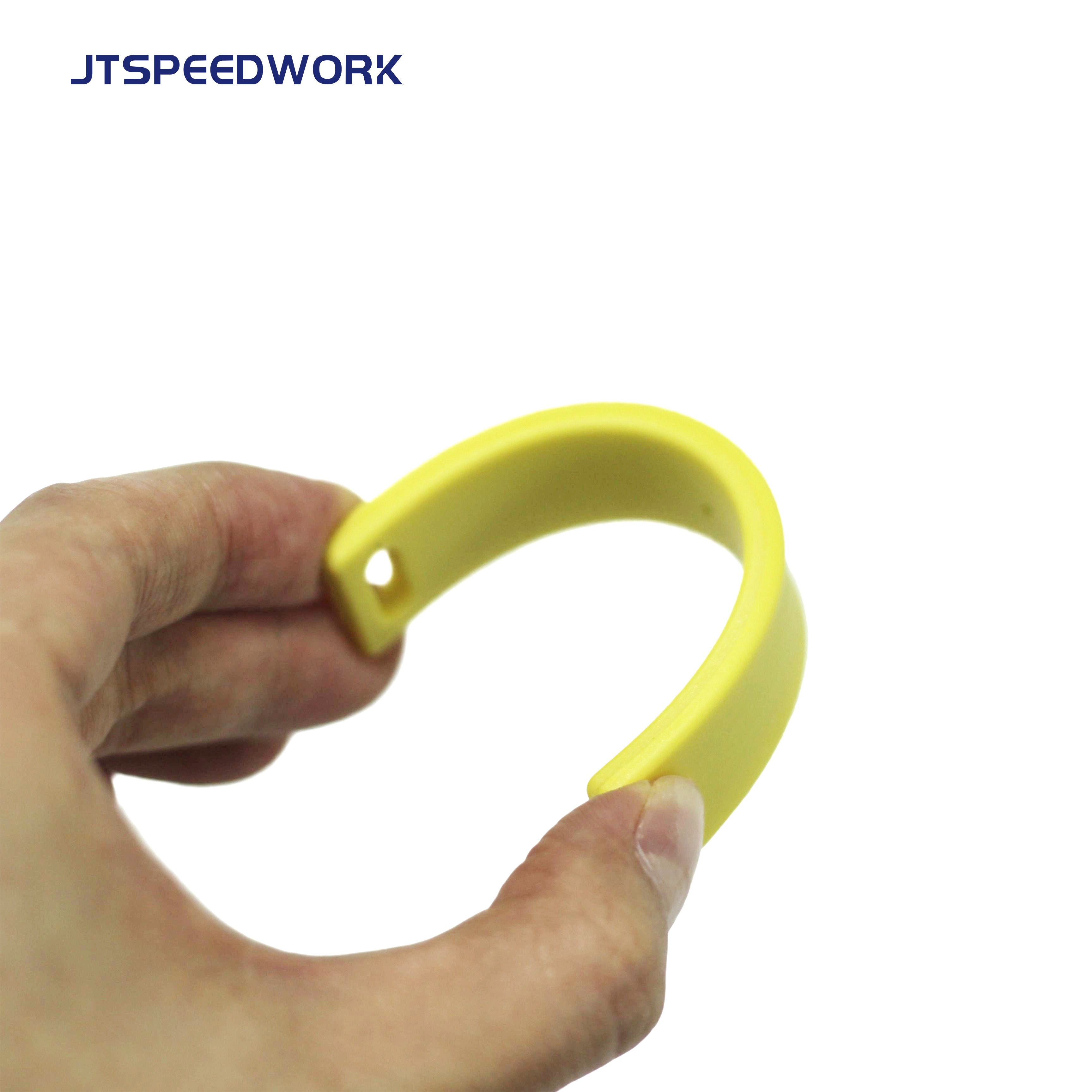 Étiquette flexible anti-métal JT-K9018 90*18*4mm TPU UHF RFID Impinj Monza R6