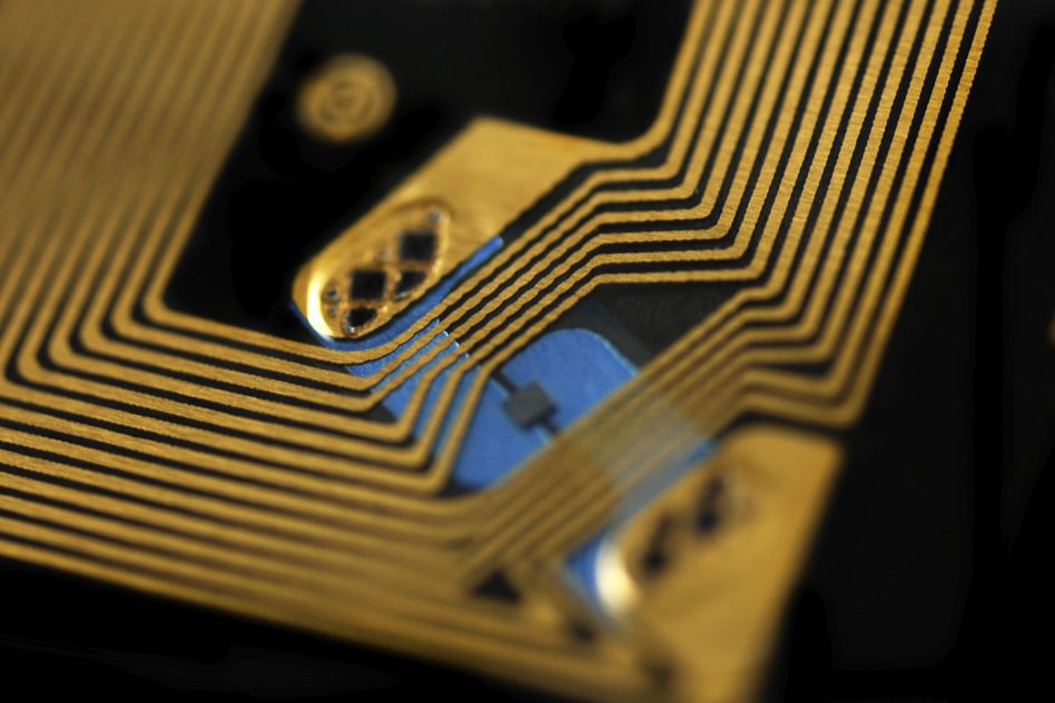 Comment la RFID permet une visibilité de bout en bout dans la fabrication moderne