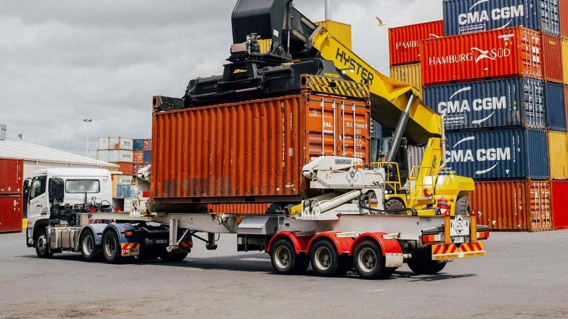 Améliorer le transport multimodal de conteneurs dans les ports grâce à la technologie RFID