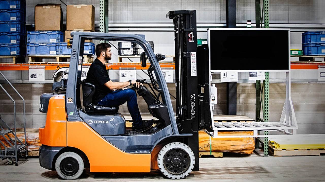 Logistique intelligente : améliorer la planification des véhicules d'usine grâce à la technologie RFID